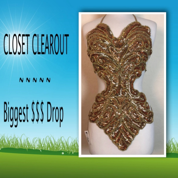 Hottie2 Tops - NWT Embellished Gold Sequins Lined Halter Top